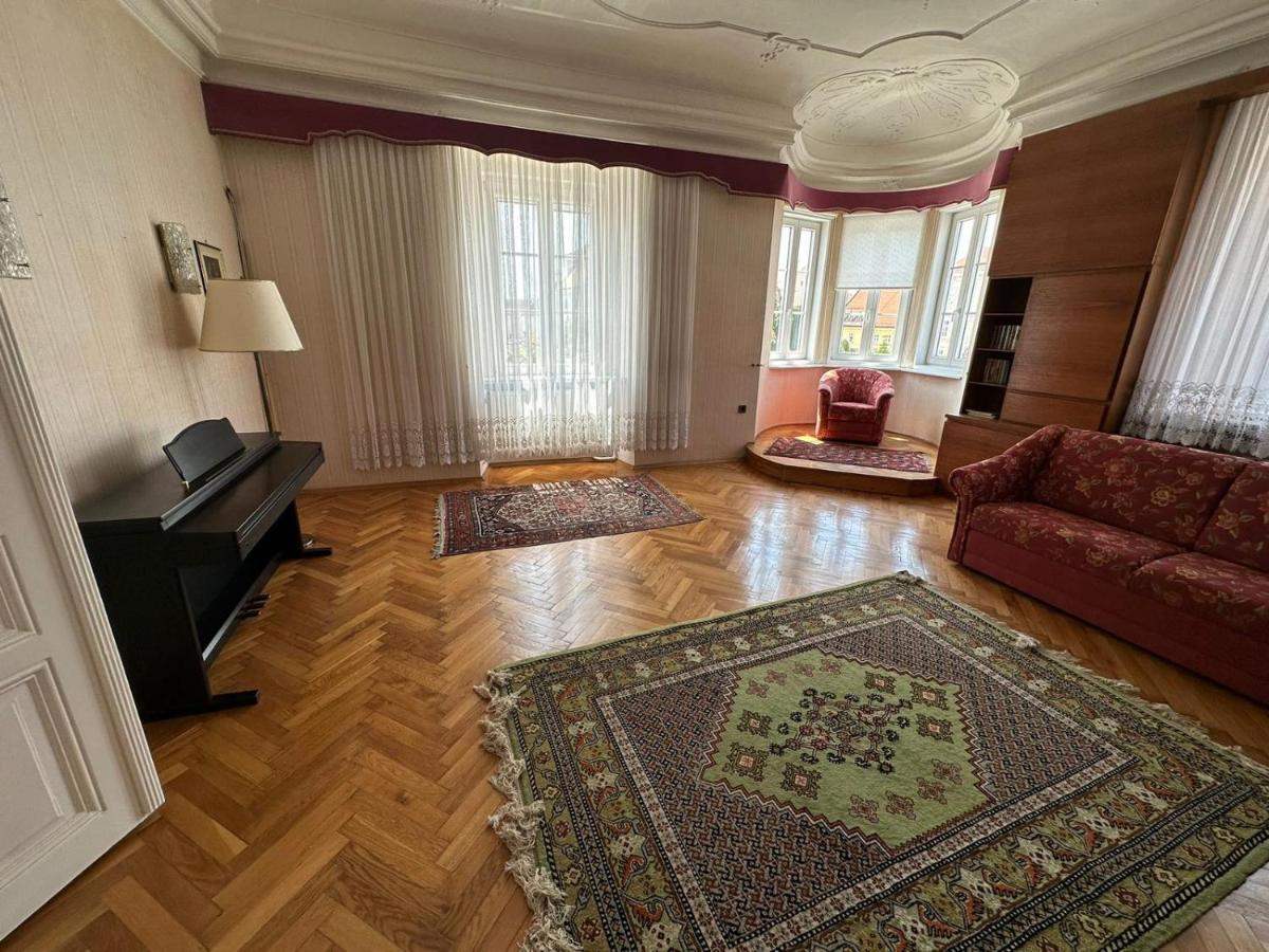 Bruckneudorf Central Plaza Great Apartment 4 Bedroom 3 Bathroom מראה חיצוני תמונה